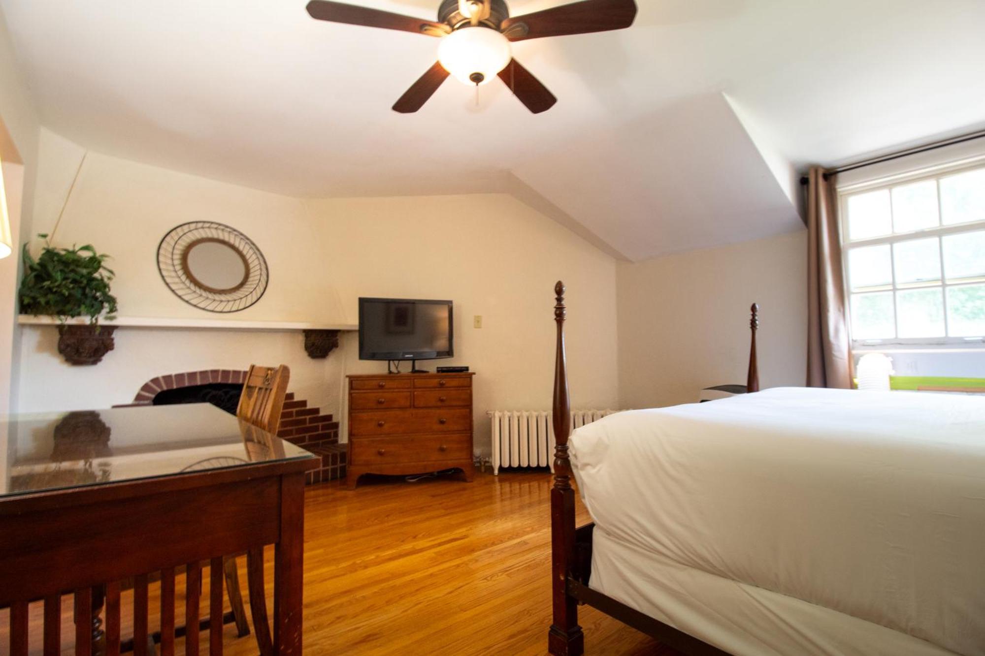 Hochelaga Inn Кингстън Стая снимка