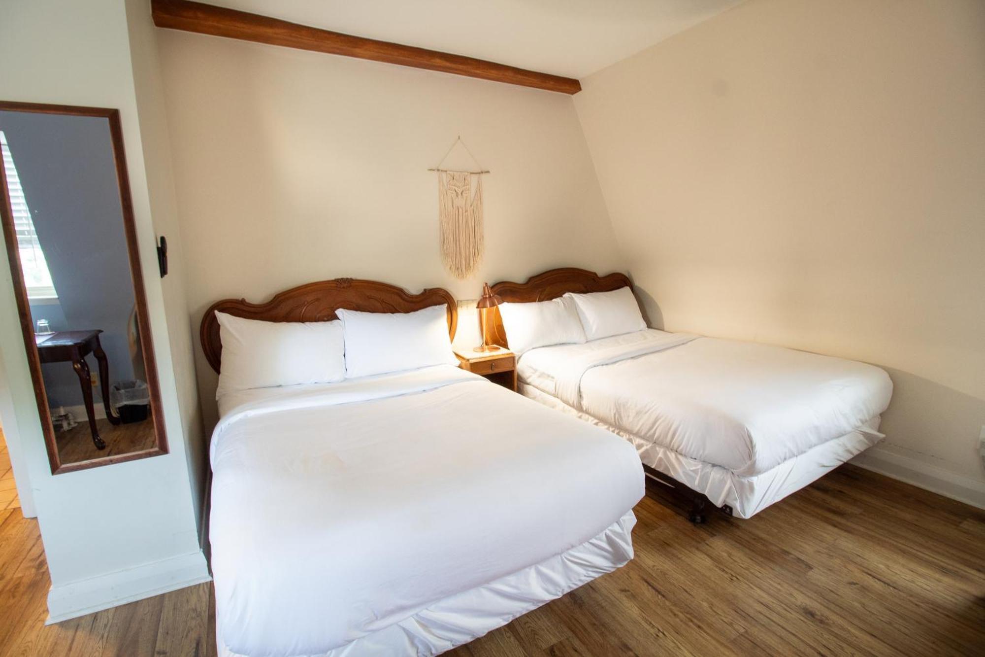 Hochelaga Inn Кингстън Стая снимка