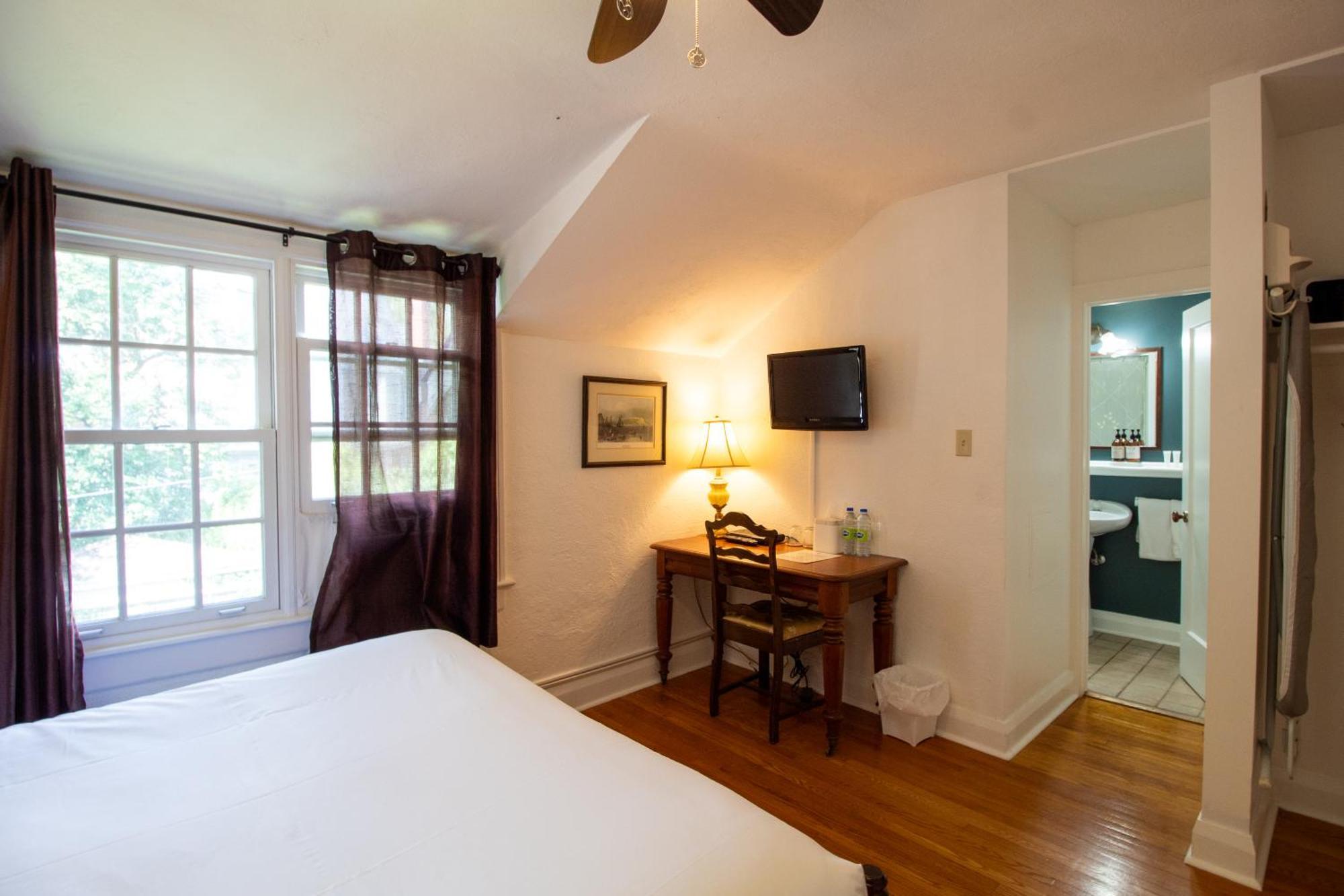 Hochelaga Inn Кингстън Стая снимка