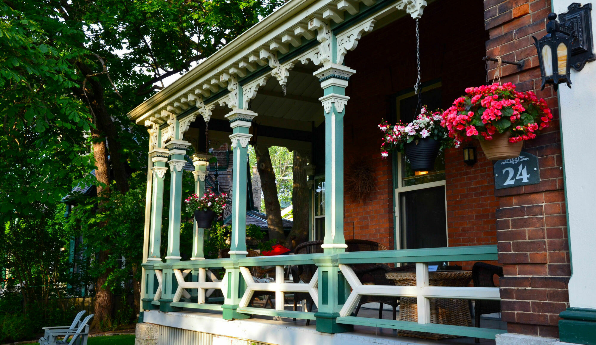 Hochelaga Inn Кингстън Екстериор снимка